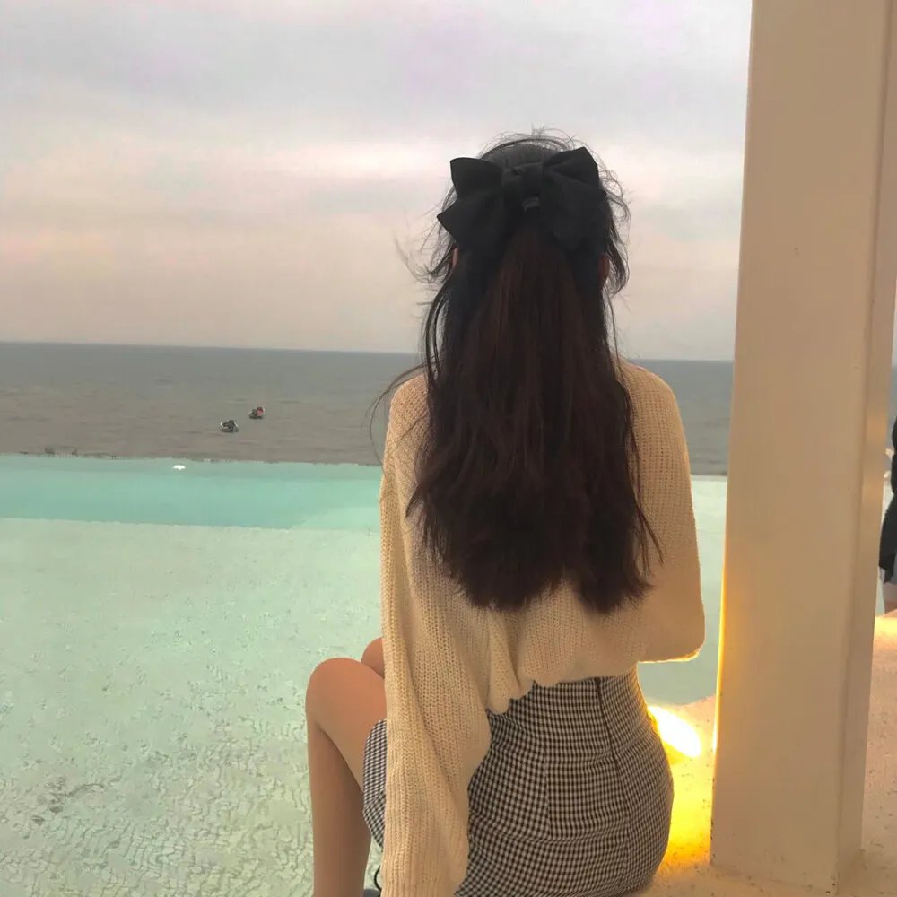女哭声